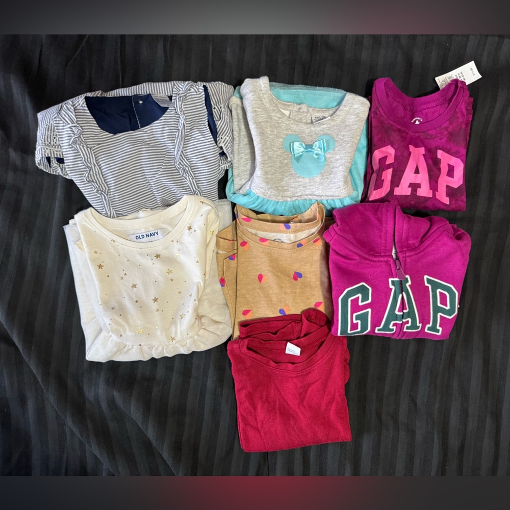 NWT/ Like New Bundle Of Toddler Girls Clothes
